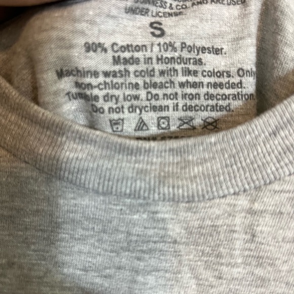 NWOT GUINNESS TSHIRT SIZE SMALL - Picture 4 of 4